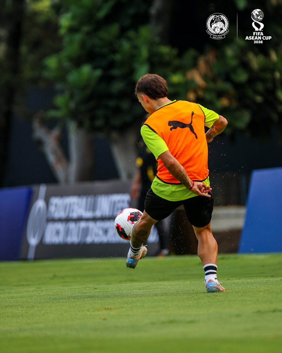 malaysia_nt's tweet photo. Day 3 with Manuu 🐯🔥
More work. More intensity. One mission with Harimau Malaya. Let’s go! 🇲🇾💪
#HarimauMalaya #FAM #FIFAASEANCup https://t.co/OAgbhqXPRz
