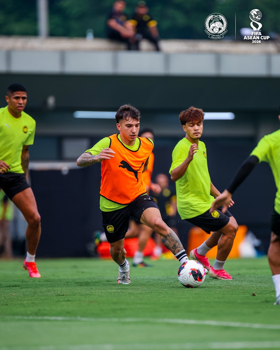 malaysia_nt's tweet photo. Day 3 with Manuu 🐯🔥
More work. More intensity. One mission with Harimau Malaya. Let’s go! 🇲🇾💪
#HarimauMalaya #FAM #FIFAASEANCup https://t.co/OAgbhqXPRz