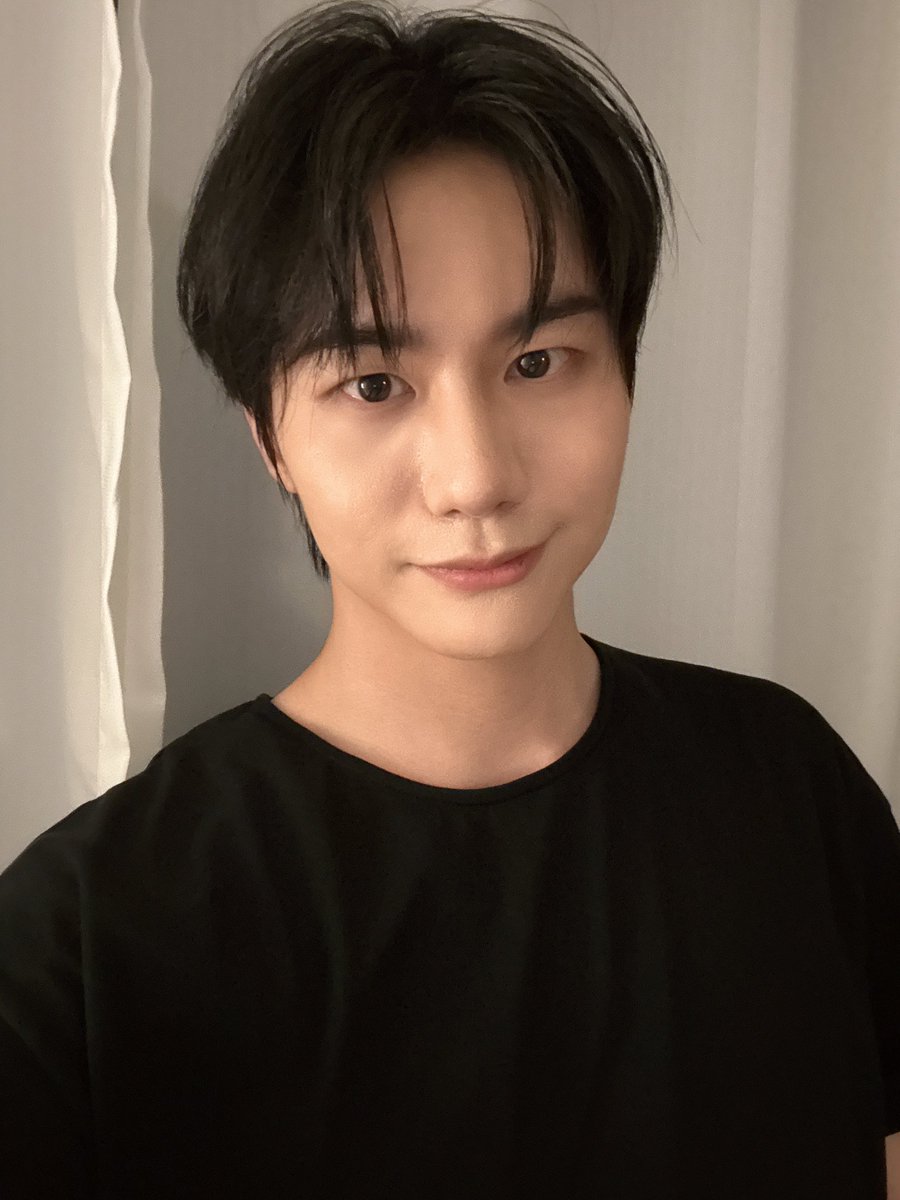 gyangseungsik's tweet photo. 굿밤 되세욤☺️🌙 https://t.co/MALddnfQVF