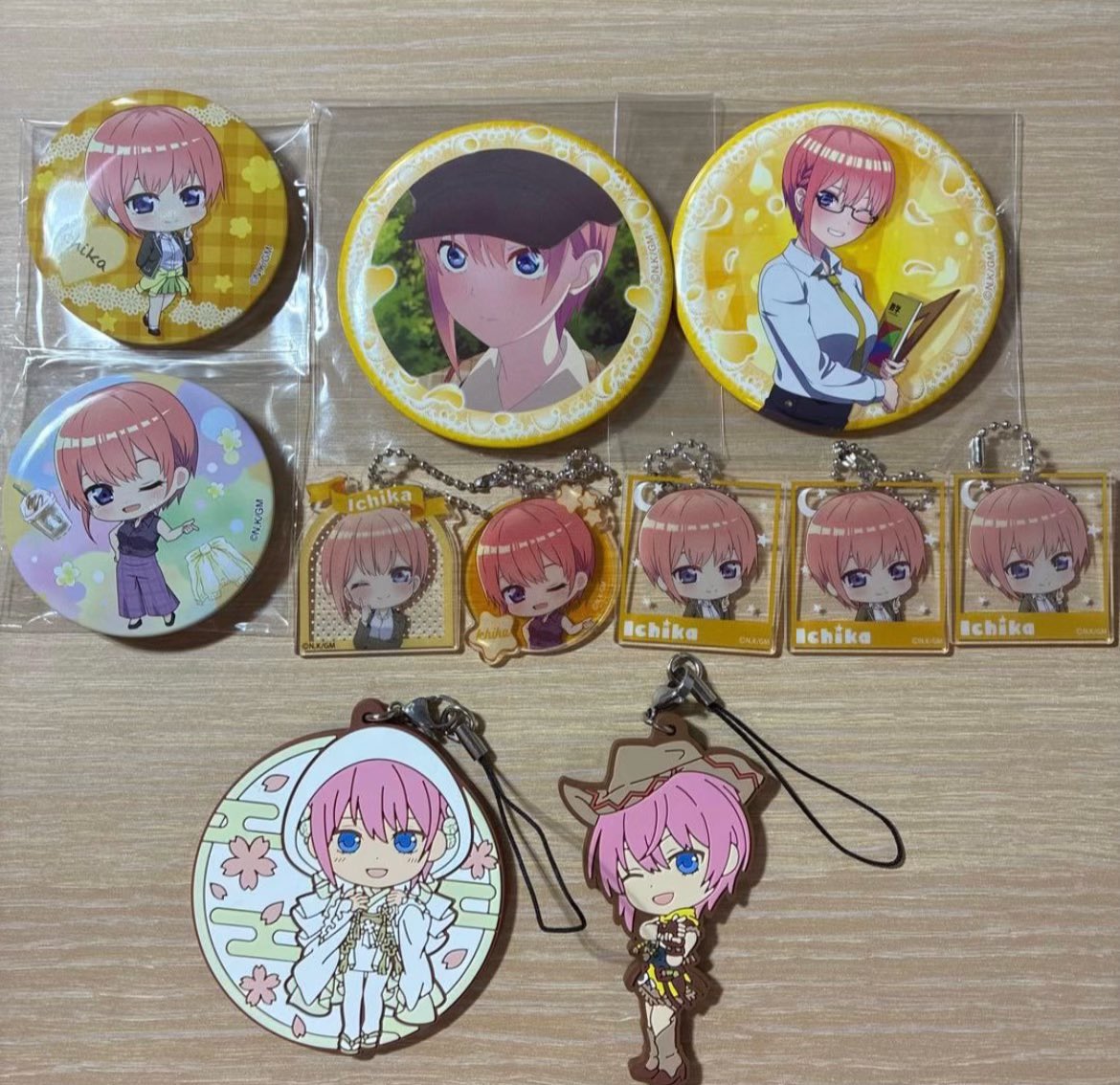 candy_01g's tweet photo. 五等分の花嫁 譲渡 買取

譲 一花 二乃 三玖 四葉 五月

求 定価or希望額➕送料

一部色褪せや細かな傷があります。そういうものはお安くお譲り可能ですので状態確認もぜひぜひ気軽にお声掛けください🙇🏻‍♀️ https://t.co/9FLSfXYmPn