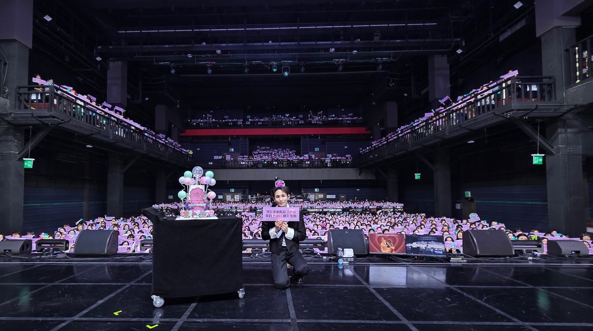 SHINee's tweet photo. 🦊Happy KEY DAY with SHINee WORLD🩵

#KEY #키
#SHINee #샤이니
#KEY_Bday
#KEYdultClub https://t.co/E0JlhrYvLP