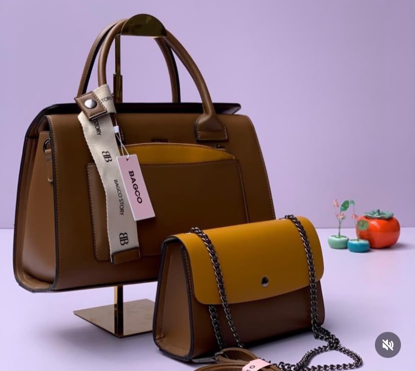 roezeeboutique's tweet photo. 🩷WORK BAG🩷

•Size: MEDIUM 

🏷: 35,000NGN. 
 
Delivery in Lagos &amp; Nationwide🚛📦
Whatsapp link in bio https://t.co/cmZXUdPAZZ