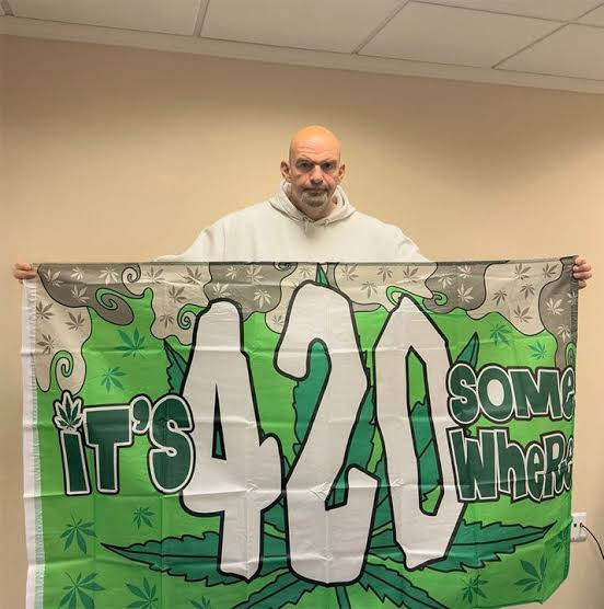 todd_harrison's tweet photo. Fetterman Forever an Icon for 'Legalize Weed' Movement

https://t.co/Gu6cRuAUQe https://t.co/c7jFsaRZit