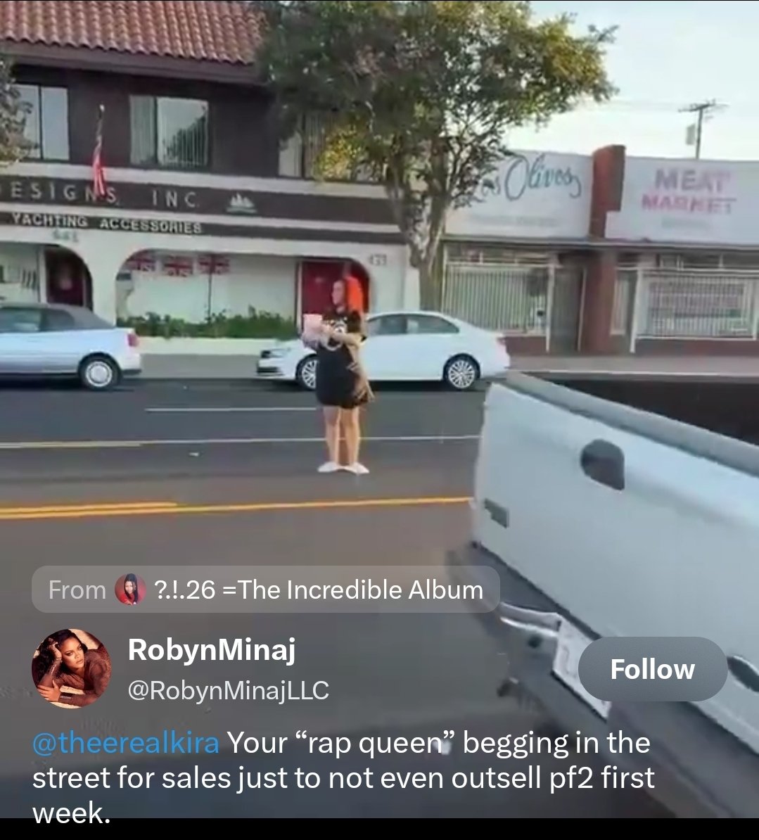 raniyahhhhhhhhh's tweet photo. @GeneralPublic01 @Milli__a_ Who the fuck is this bum ass bitch begging im the streets for ppl to buy her shitty ass album?? I wish she got ran over🤣 https://t.co/32zBzOtYlq