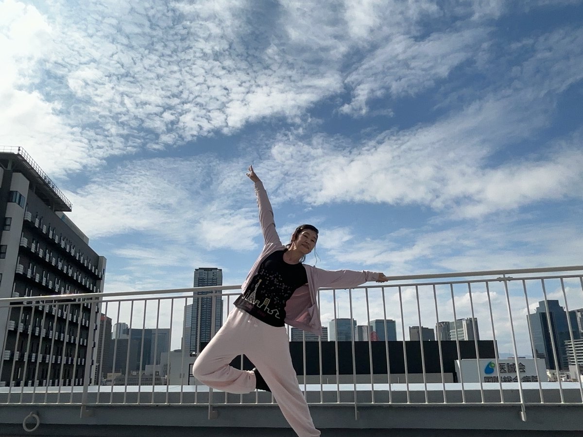 yagimaroni's tweet photo. ↓
めちゃくちゃ日焼けしちゃいました💦
写真、これ、衣装です。『引きこもり』設定なので🤭
おそらく近日中にアップされると思います…ちょっと恥ずかしい気持ちもありますが…お楽しみに〜✨ https://t.co/9xMi2xH8Xl