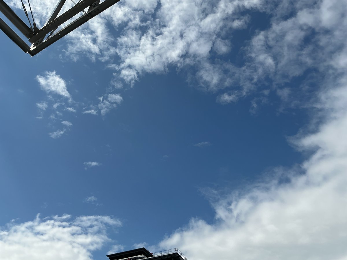 yagimaroni's tweet photo. ↓
めちゃくちゃ日焼けしちゃいました💦
写真、これ、衣装です。『引きこもり』設定なので🤭
おそらく近日中にアップされると思います…ちょっと恥ずかしい気持ちもありますが…お楽しみに〜✨ https://t.co/9xMi2xH8Xl