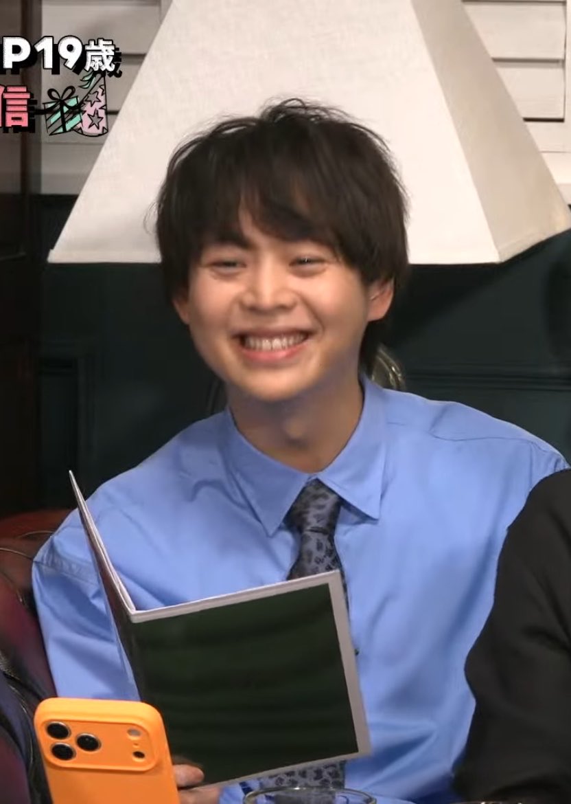 ym_yun59's tweet photo. なんか謎にめっちゃ驚いてる有岡さんと超笑顔な有岡さんのスクショあったwwかわいいwwwww
#JUMPのホムパ2 https://t.co/GMPggaVXlj
