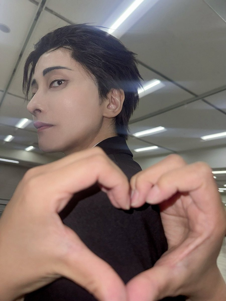 96m28118's tweet photo. 。　♡ 。　　♡。　　♡
♡。　＼　　｜　　／。　♡

　　     ……仕方ない。
　　　　君は特別だ。

♡。　／　　｜　　＼。　♡
。　♡。 　　。　　♡。
#池袋コロニー  #アコスタ池袋 https://t.co/vkyG3GYTG8