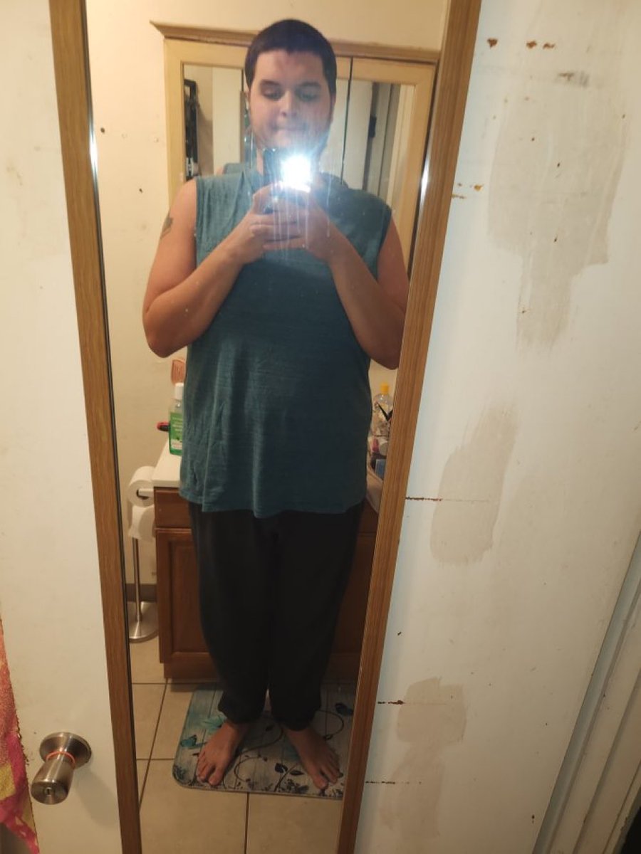 Gemma07202869's tweet photo. I’m single and searching https://t.co/oze67hjJyo