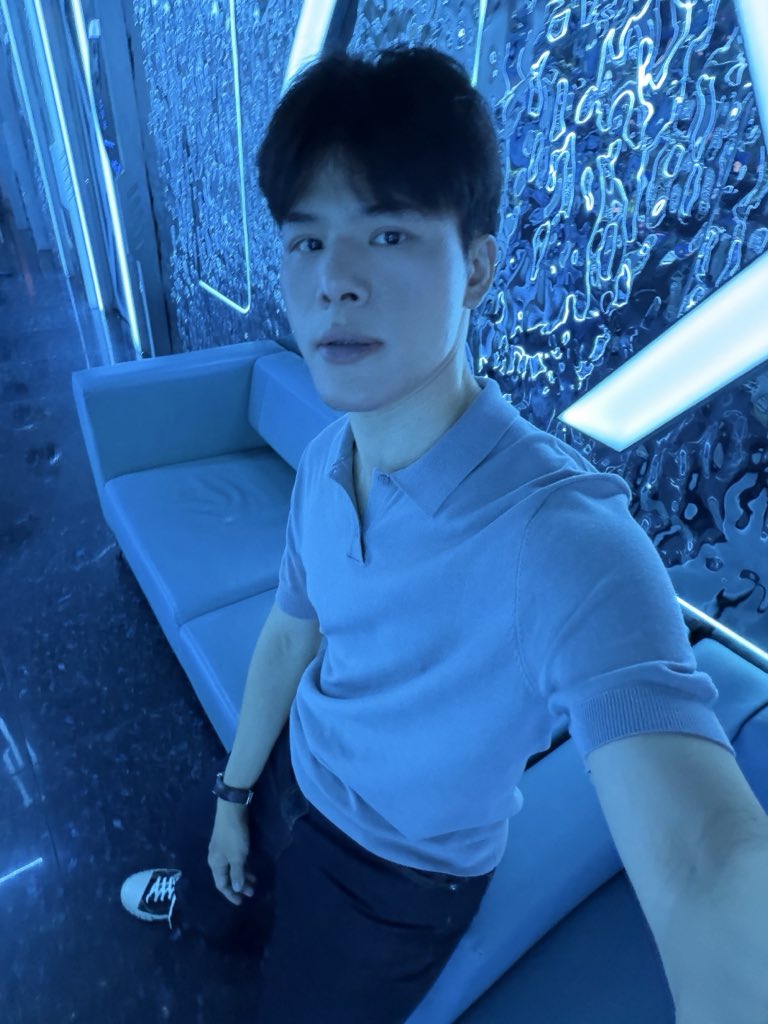 honghengang1's tweet photo. 是好看的吗 https://t.co/uLjiqlUH2J