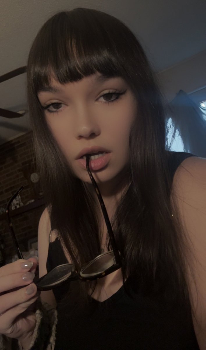 hauntedhotmess's tweet photo. ──── ୨୧ ────
❀ Kat ❀
 29 years old
pansexual
very kink friendly 
chaos • shitposting • nsfw concepts • bratty princess energy ❤︎
MDNI 
──── ୨୧ ────

♡ and ↻ for moots

#promotwt  #nsfwtwtًً https://t.co/kq64uPrz5P