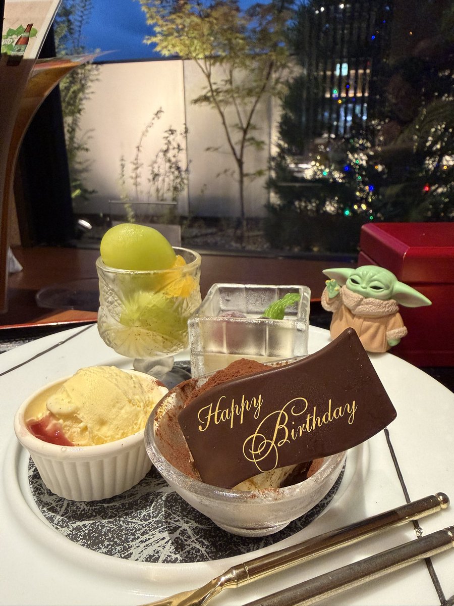 Mini573513521's tweet photo. 秋の連休が終わってしまった。金曜の仕事終わりにゾンビ見に行くはずが、お子様やっぱり勇気が出ないでチャーハン見れずで楽しかったけど、残りの休み有意義に過ごせなかったな。普段の土日みたいな過ごし方をしてしまった。ボウリング行った。オデュッセイア見た。実家に顔出した。次回がんばる https://t.co/VpFFAAAwN4