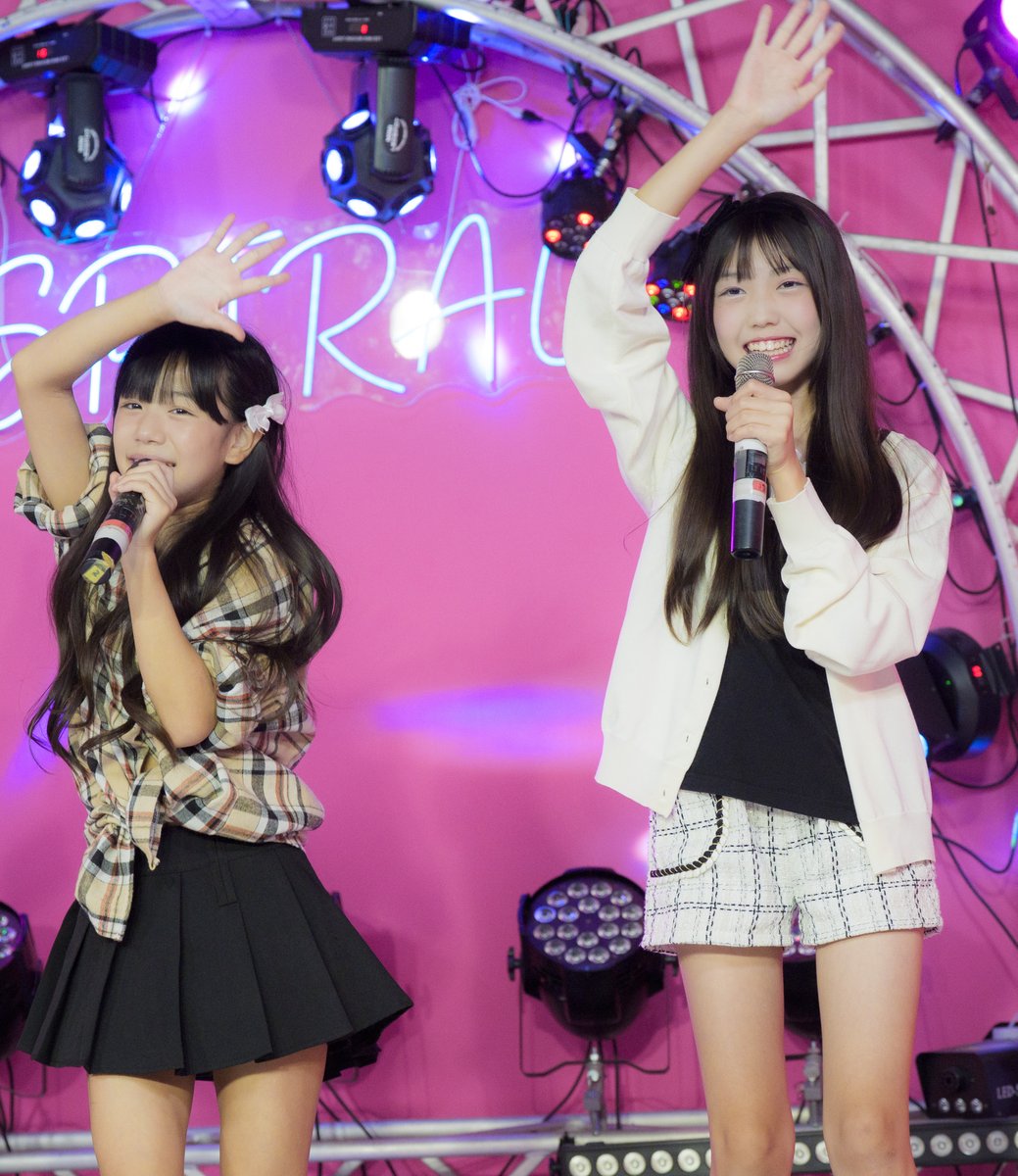 yocchin_renraku's tweet photo. #ねこたいがー @konyanko_koneko
#一ノ瀬玲奈 @ichinose_reina
#川嶋さき @sakikawashima32
#TWINKLE #トゥインクル https://t.co/vLEdTot4sX