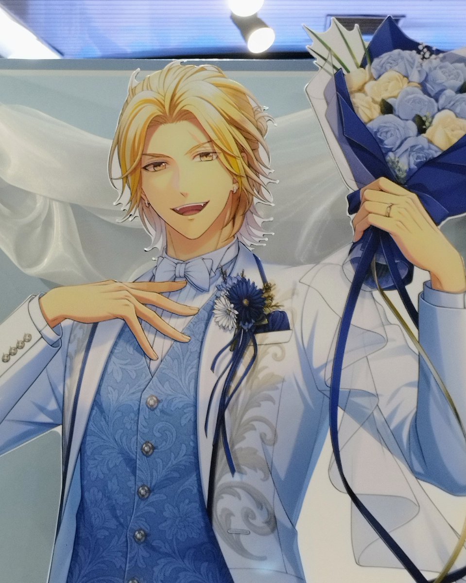 hal_callings_'s tweet photo. 【注意・ネガティブな話】パネル見に行ったけど…今の彼らの立ち絵がまるで別人…？な違和感…甘すぎて色気が足りぬのだよ…たぶんこの雰囲気のほうが売れるんだろうけど…最推しのキャラ個別本編完結まで見守りたいけどキツイな🤔 https://t.co/OADfUINobh