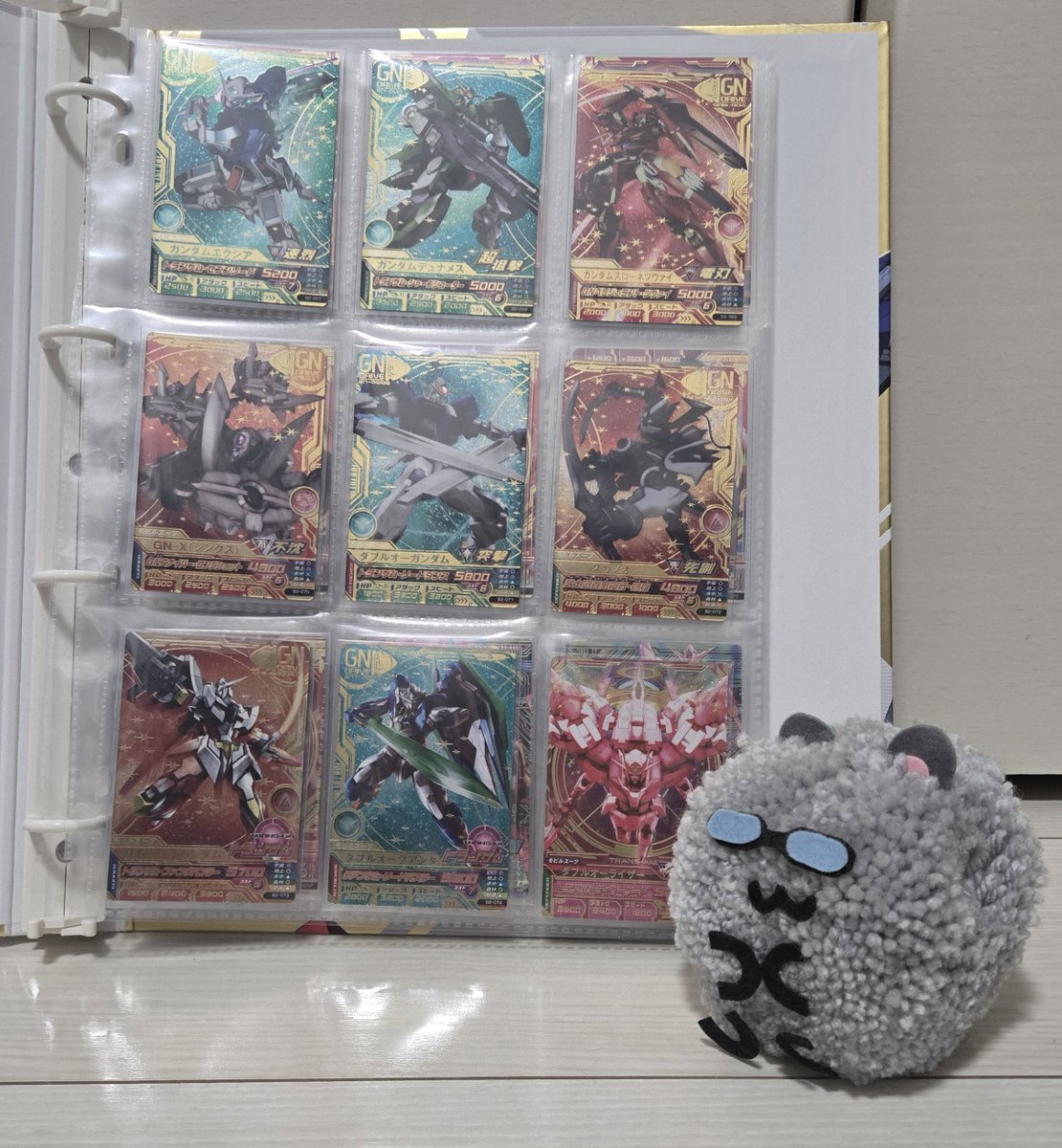 HyperFumetu's tweet photo. @bokuhakutaku 自分もトライエイジをやり込みました
「機動戦士ガンダムOO」の高レアは手元に残しています https://t.co/MaErtcIcTF