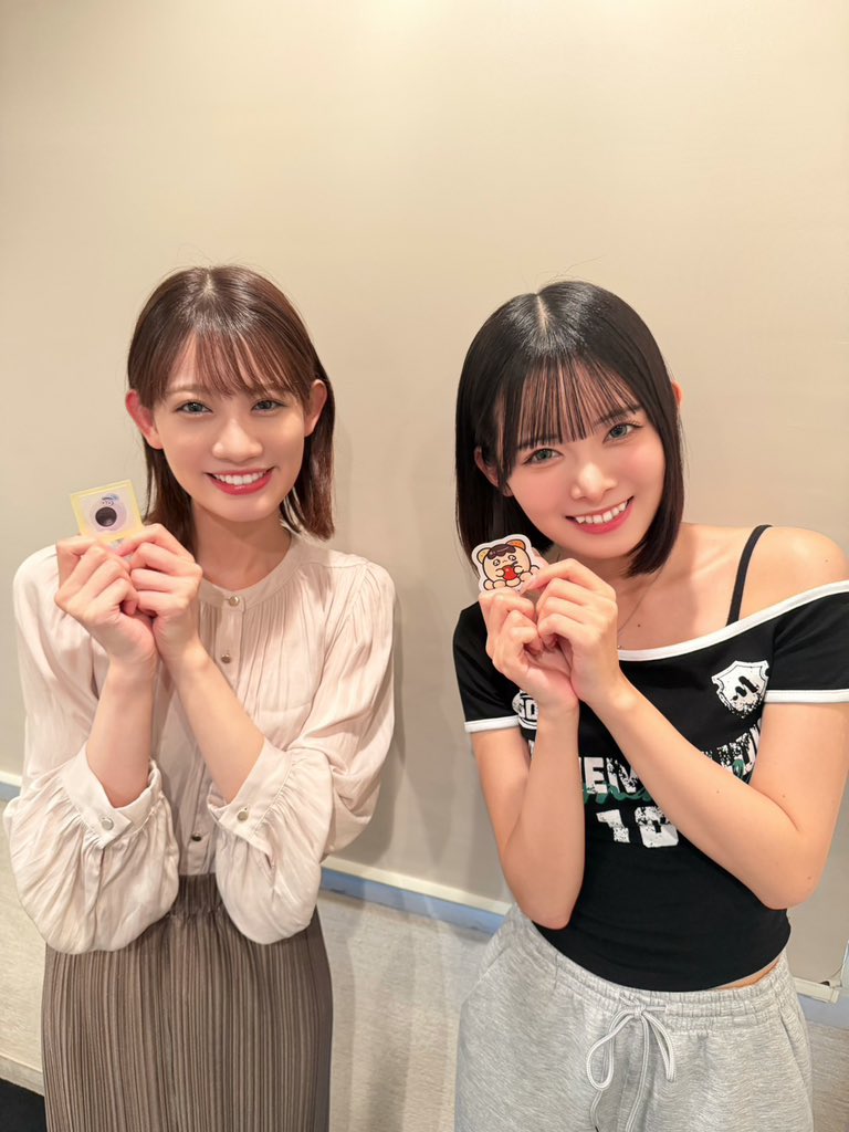 yuhane_official's tweet photo. 📻『秋本帆華のウルトラGT』ありがとうございました！
秋本さんと久しぶりにお話出来てとても嬉しかったですっ！🥺
共通点もたくさん見つけたよ〜！
またお会いできますよーに✨♡

#秋本帆華
#ウルトラGT
#山﨑夢羽 https://t.co/iqPc8wdT7X
