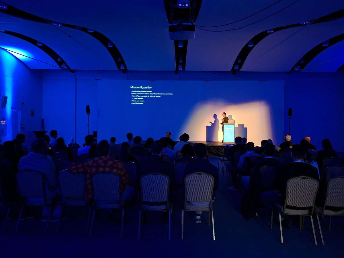 devdaysconf tweet picture