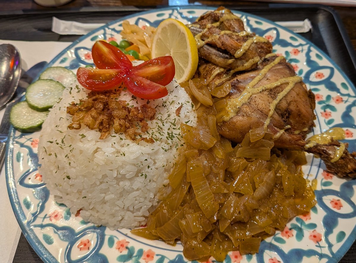 newtypehiro919's tweet photo. 最近のトレンドはアフリカ料理 https://t.co/JiAV2AQSPS