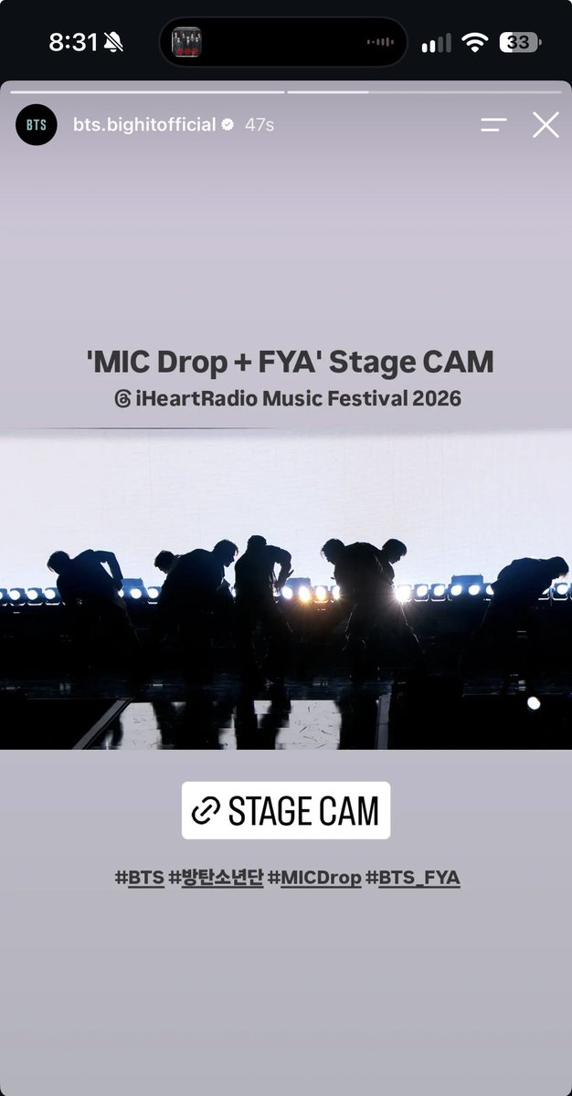 mj_alwayss's tweet photo. Bighit is funny 😭😭 https://t.co/qhXBLlSroB