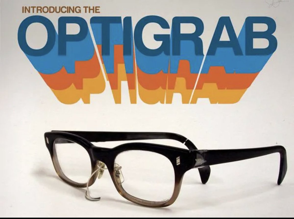 dfmcse's tweet photo. @Savsays Great reporting but I was distracted by the glasses. https://t.co/gkojtjrgol