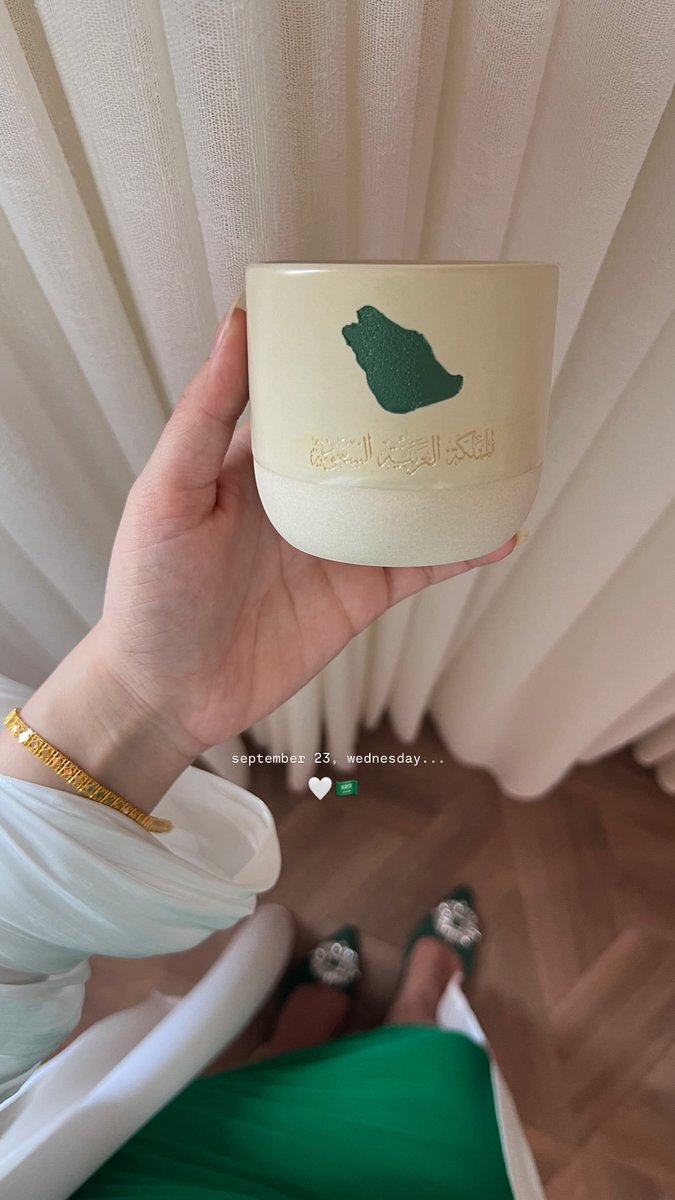 S1a0_'s tweet photo. ⇣✵⿻

انا بنت السعوديه والفخر لي
بنت الوطن والمجد يجري بدمي🇸🇦

#وطني لستَ أرضًا نعيش عليها، بل وطنٌ يسكن فينا عزٌّ نفتخر به 
وأمانٌ نعتزّ به،وحكايةُ مجدٍ تمتدّ من الأجداد إلى المستقبل.🇸🇦🤍
حفظك الله يامملكة الحب والخير 💚
#دام_عزك_ياوطن 
#السعوديه_العظمى 
⠀⠀⠀⠀⠀⠀⠀⠀ ⠀
⠀ https://t.co/DCpx0YzpuU