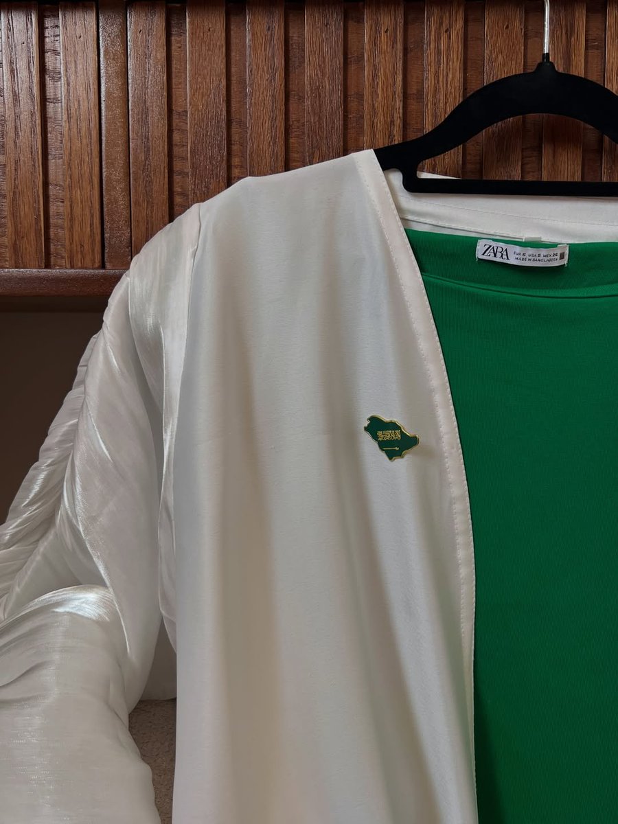 S1a0_'s tweet photo. ⇣✵⿻

انا بنت السعوديه والفخر لي
بنت الوطن والمجد يجري بدمي🇸🇦

#وطني لستَ أرضًا نعيش عليها، بل وطنٌ يسكن فينا عزٌّ نفتخر به 
وأمانٌ نعتزّ به،وحكايةُ مجدٍ تمتدّ من الأجداد إلى المستقبل.🇸🇦🤍
حفظك الله يامملكة الحب والخير 💚
#دام_عزك_ياوطن 
#السعوديه_العظمى 
⠀⠀⠀⠀⠀⠀⠀⠀ ⠀
⠀ https://t.co/DCpx0YzpuU