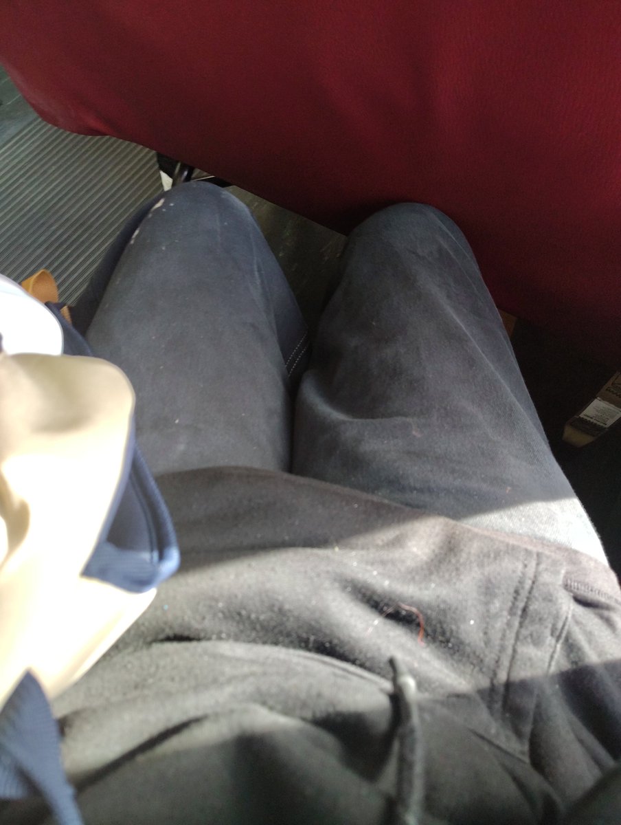 rodystarvez's tweet photo. school.. bye bye.. https://t.co/6XTlaAMLcA