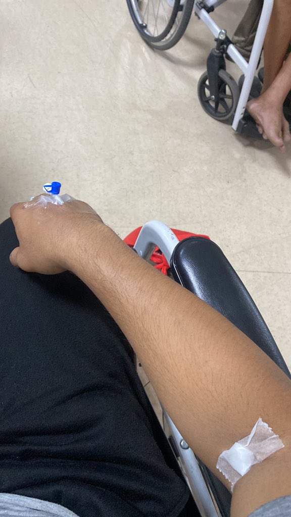 dhimassugihhh's tweet photo. Maksud saya pgn libur kerja yg panjang bukan ky gini yaAllah😭 https://t.co/Q64coKGI3x