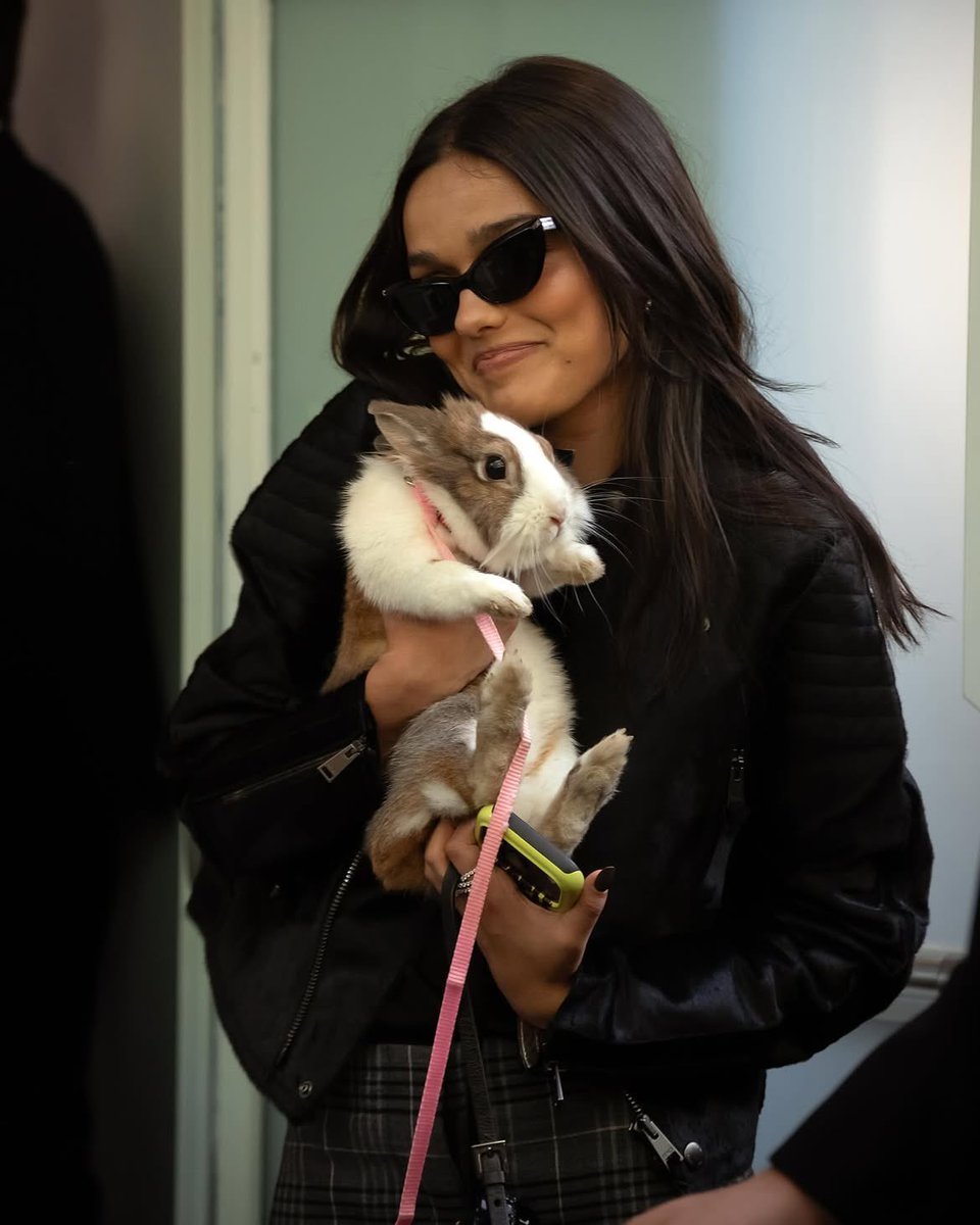 ZeglerSource's tweet photo. Rachel with Sally the bunny at the Fendi fashion show today via photographer Gian Marco: https://t.co/Cxmyfl0sRJ