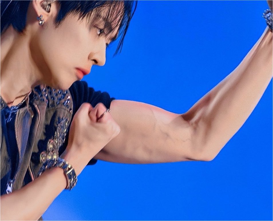 irin_o00's tweet photo. 🔥🔥
#LeeKnow #리노 #リノ https://t.co/IfUJFBHQwr