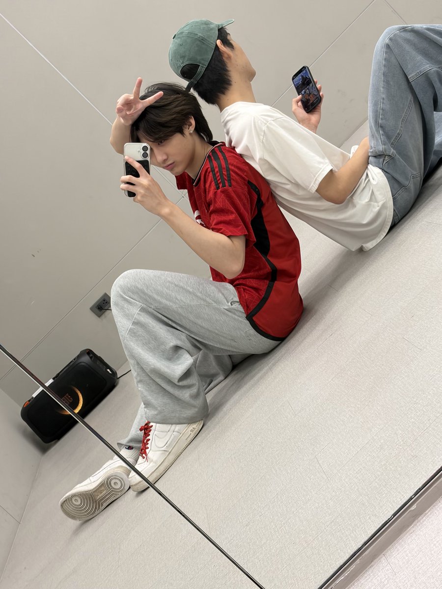 ParkSaeRain's tweet photo. คลาสสองคนหรออ @jengjeng_2004 https://t.co/4WebBdckez