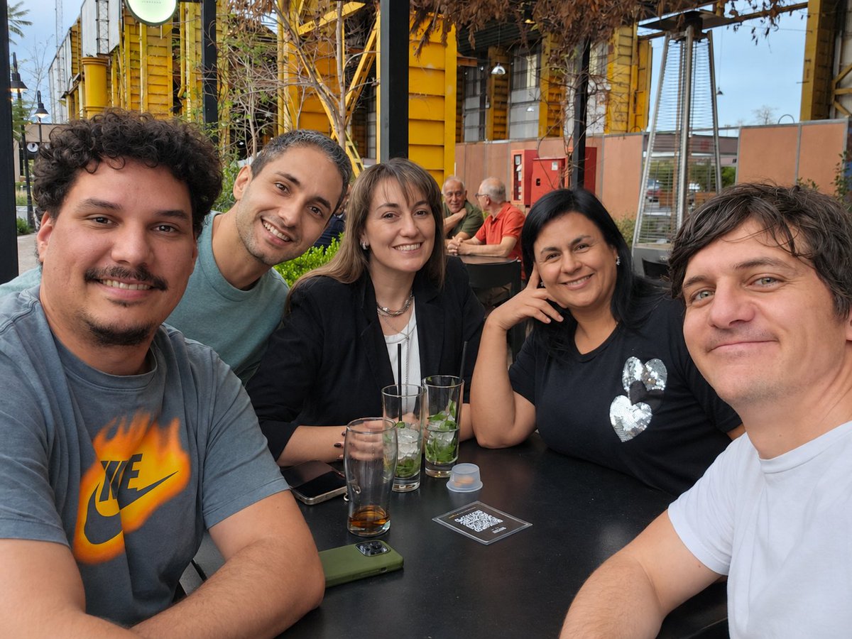 binagora's tweet photo. Near to the mountains 🏔️ and with two reasons to celebrate!
🐝 Binagora's team in Mendoza gathered for an after office honoring both Software Tester's Day and Programmer's Day. 🧡
#Binagora #SoftwareTestersDay #ProgrammersDay #MendozaTeam https://t.co/MsxTspA31i