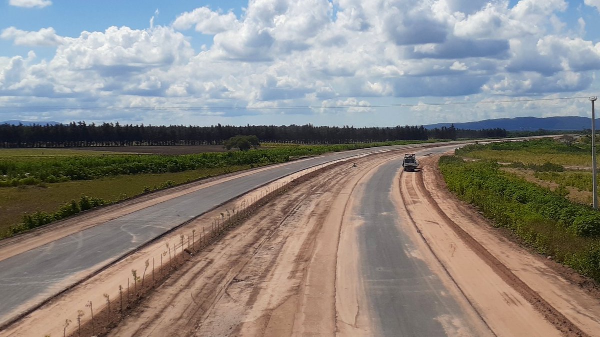 jotaleonetti's tweet photo. NACIÓN SE DESPRENDE DE OTROS 1200 KM DE RUTAS 🛣️
El próximo mes entregará el mantenimiento de #RUTA9 y #RN34, que atraviesan Santigo del Estero, Tucumán, Salta y Jujuy.
El nuevo operador, que ya tiene #AutoviaDelMercosur, recibirá peajes donde ni siquiera existe el #TelePASE. https://t.co/QqfyTk9wwA