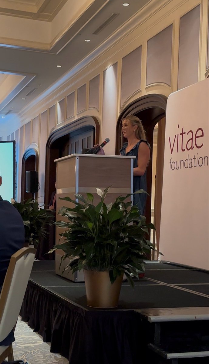 Hewitt4House's tweet photo. Amazing evening with amazing people last night supporting @VitaeFoundation with a great keynote by @Riley_Gaines_! https://t.co/ZP0KatTAo8