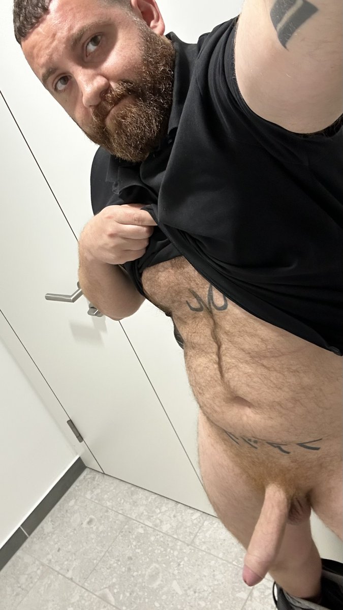 frontology's tweet photo. 🥸 https://t.co/Yn8znh5GnO