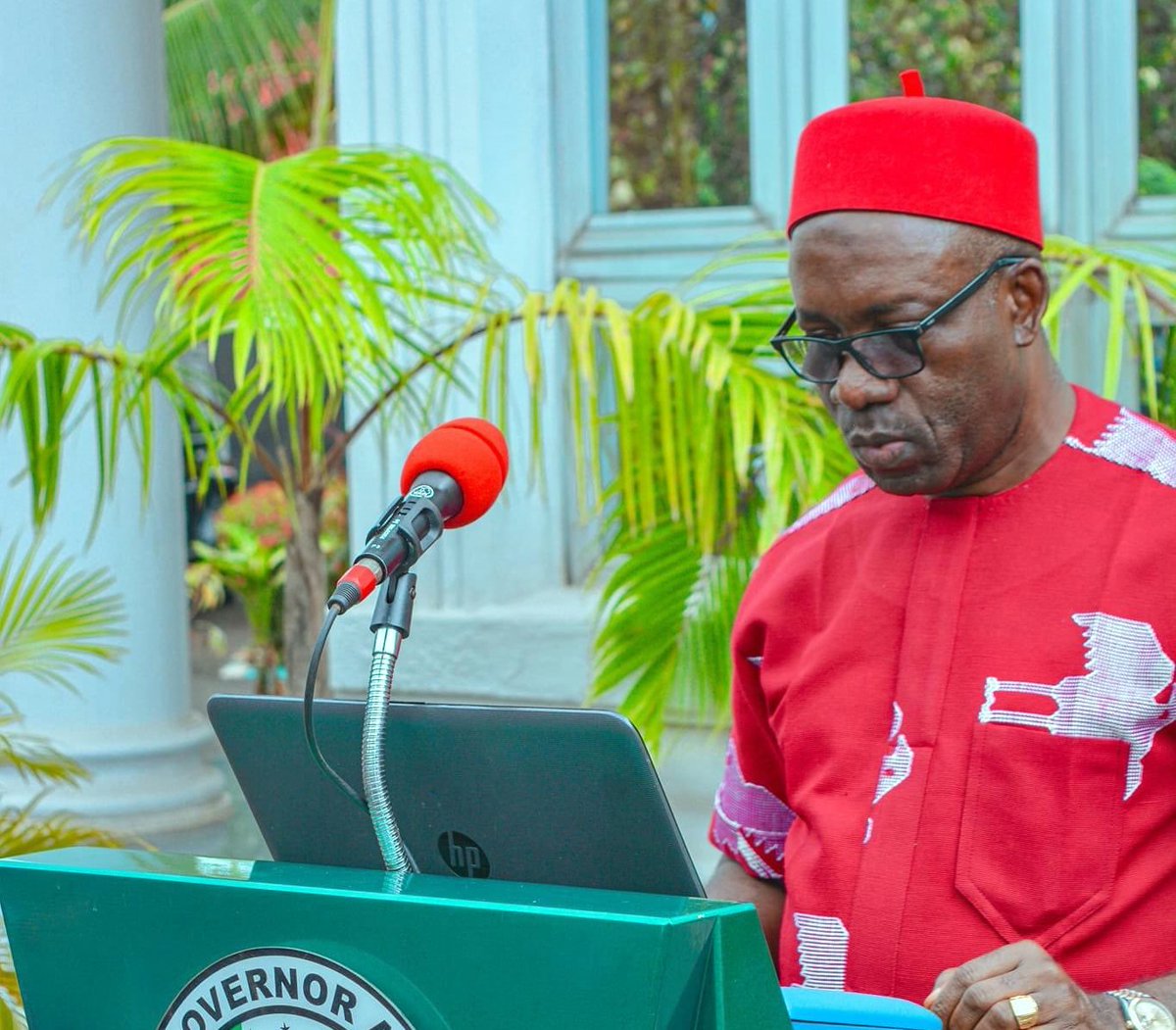 ParallelFacts's tweet photo. REVEALED: “Professor” Soludo Spent Only ₦135m on Flood Control in Six Months Despite ₦5bn Budget as Flood Takes Over Anambra https://t.co/cyUk6JMVFW https://t.co/DHH5SHhxnn