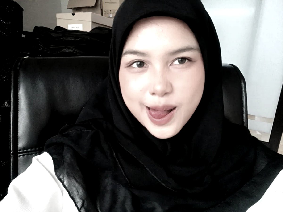 1i443kaoeb's tweet photo. Pap yang tersebar

📂
https://t.co/DzP7G66E3k
https://t.co/S6ikp3gWKR
https://t.co/B5BTUAoPc6

Outfit Hijab jilbab Goride rabu malam kamis nempur gibran pagiii https://t.co/OASqkrerXc