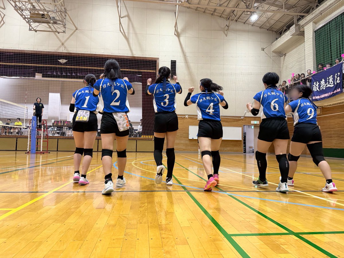 NT_VGC's tweet photo. 9/23 春高予選第2ラウンド報告

0-2 昭和第一

ベスト32のひとつ��への挑戦でしたが，力及ばず敗退しました。負けたからこそ見えた課題を受け止め，これからの練習につなげてきたいです。
本日も応援に来てくださった保護者のみなさま，ありがとうございました。引き続きよろしくお願いします。 https://t.co/8XM4KNjf14