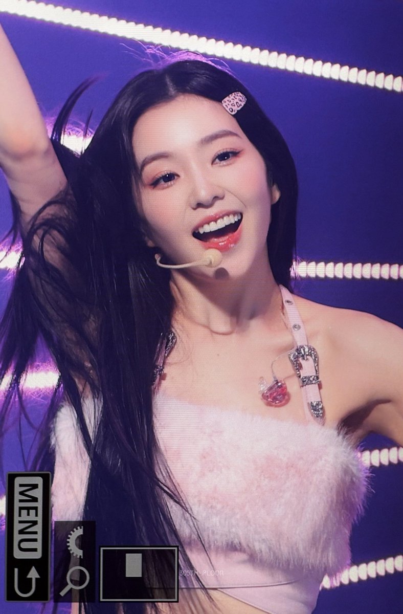 305th_floor's tweet photo. 언니 이렇게 귀여우시면 곤란합니다 https://t.co/ZU2DbQUdUe