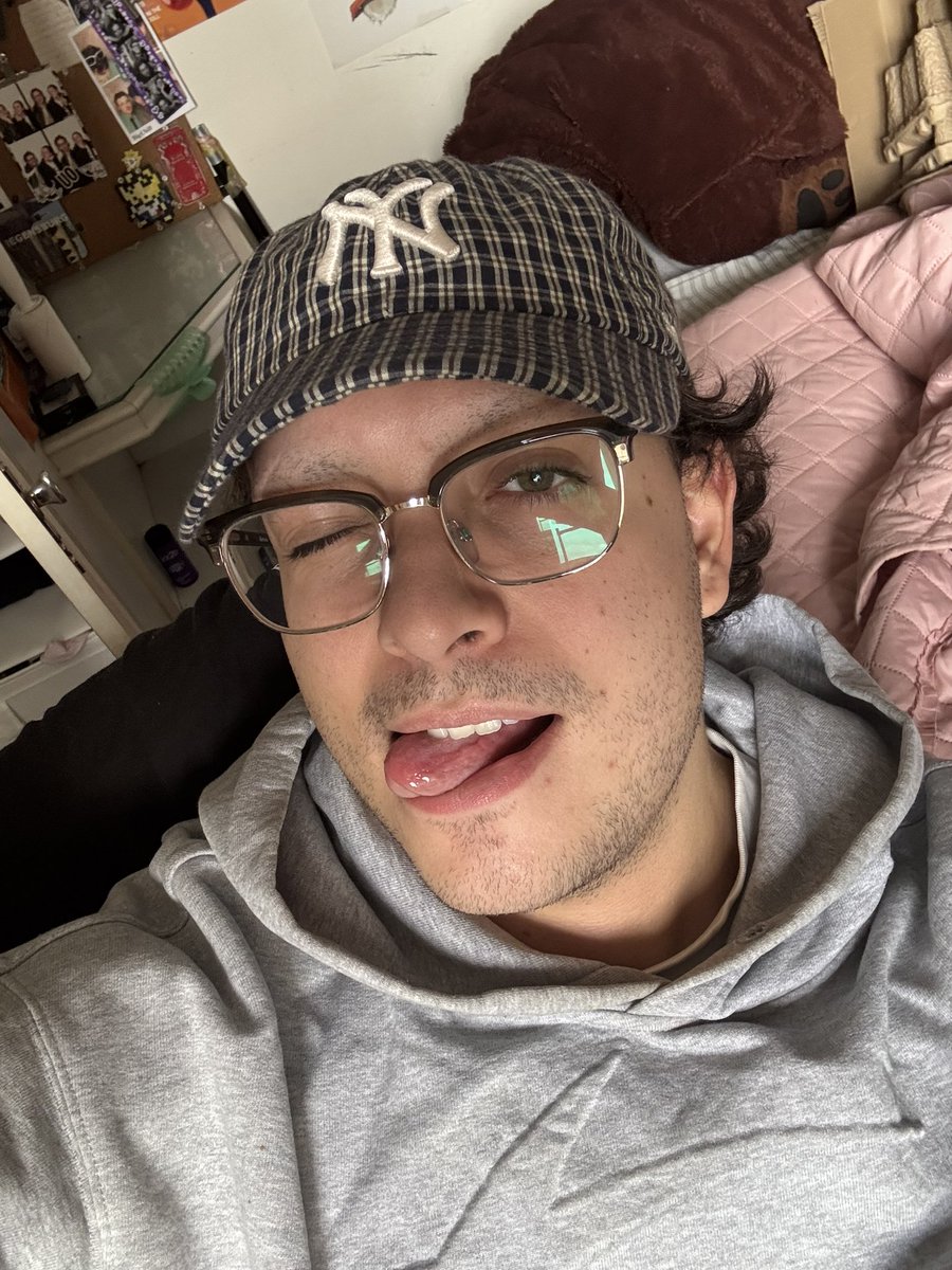 mochadragqueen's tweet photo. IMPORTANT!!!
it’s time to speak my truth😣

i want bear trade in my dms…if you have a mustache it’s an automatic hello at the very least…thank you for listening to my truth🩷 https://t.co/Wm0Vjy2Bcv