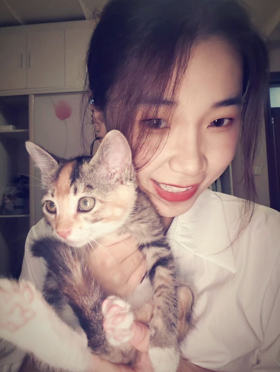 ol8gi's tweet photo. 有真人吗 https://t.co/Hiznzrjor0