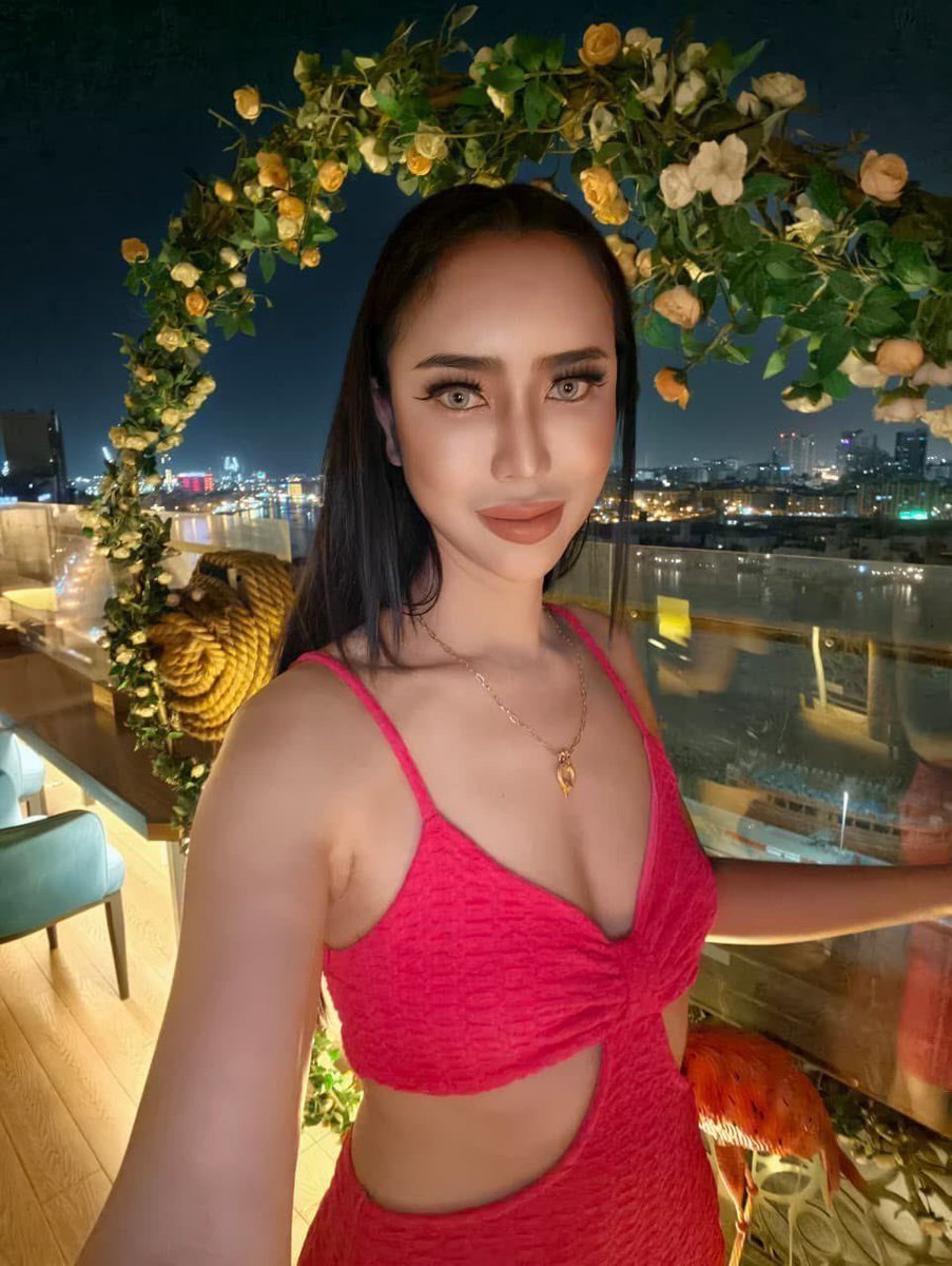 dawhayi's tweet photo. #ladyboy_dubai 
#ladyboy_abuhail https://t.co/U5VsGkh0ob