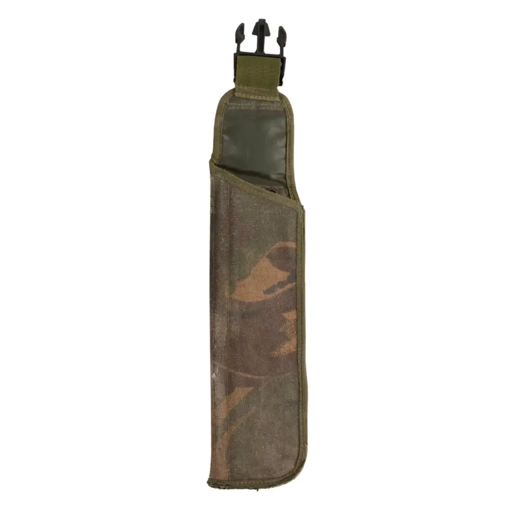 swisslinkinc's tweet photo. 🇬🇧 British DPM Bayonet Covers. Issued surplus for $5.99. The bayonet is your problem. https://t.co/An2EqabHER