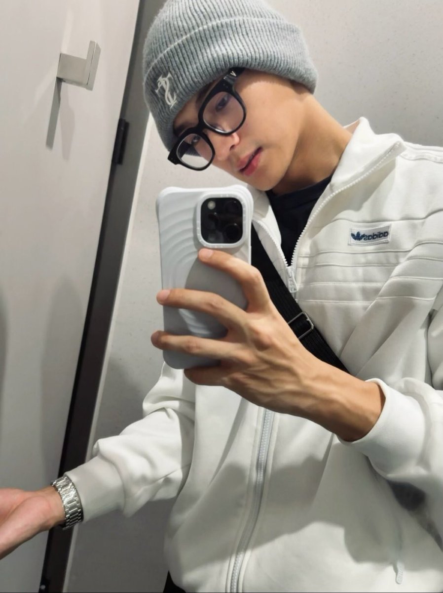 JanJao_M02's tweet photo. ใครเรียกติ๋ม เรียกแว่นเรียกไป พี่เรียกที่รักเอง❤️🤭

#LiuJingyu https://t.co/s16Crks9Ud