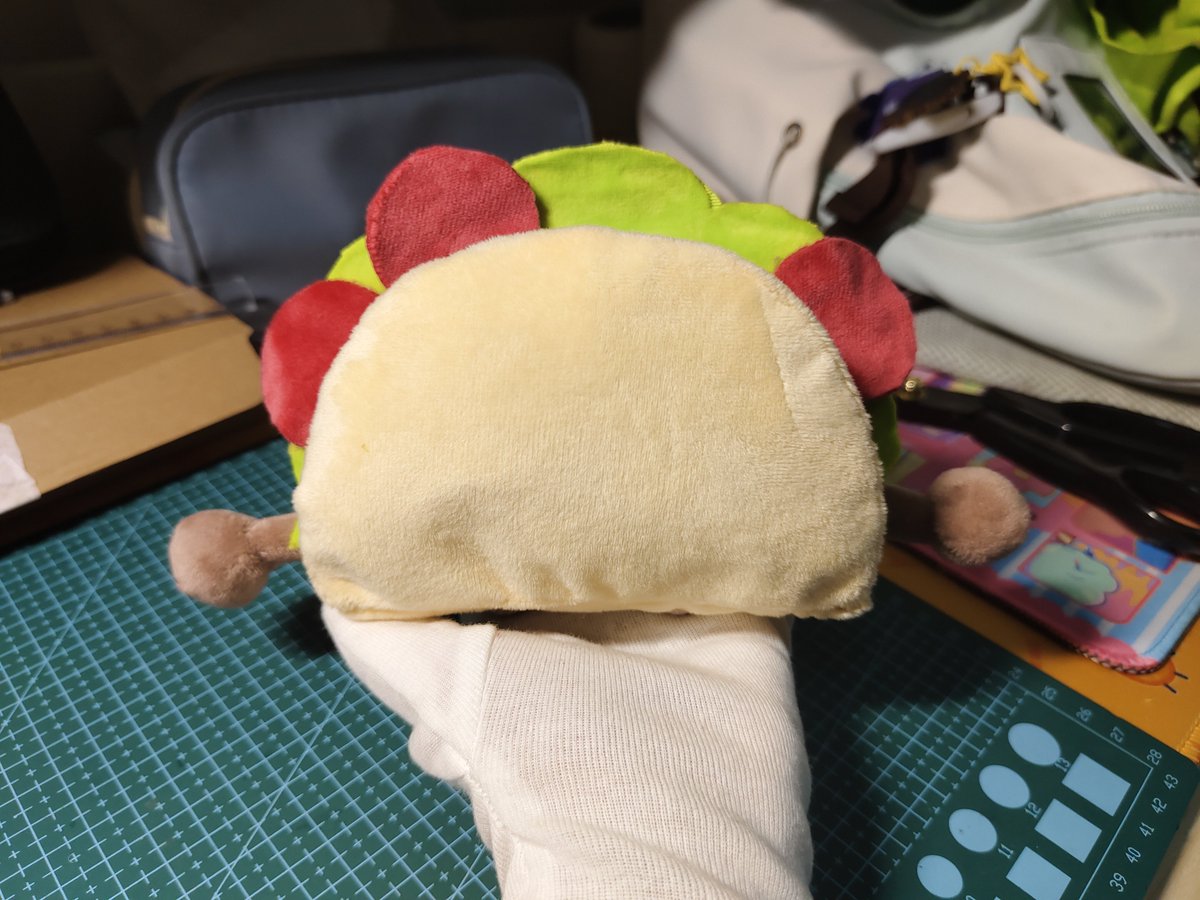 jingquan123's tweet photo. 花了半天时间终于做好了，哈哈她的内馅都是磁吸的😋🌮 https://t.co/lyXeiyM19m