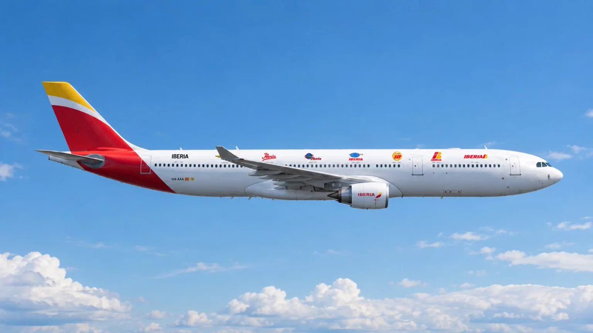 glointhesky's tweet photo. Comienza la cuenta atrás . 100 días para el centenario. Marco Sansavini, presidente de #Iberia ha presentado la librea especial que lucirán algunos aviones de la compañía. 
Preciosa!✈️🩵 https://t.co/MlzfWDhMiZ