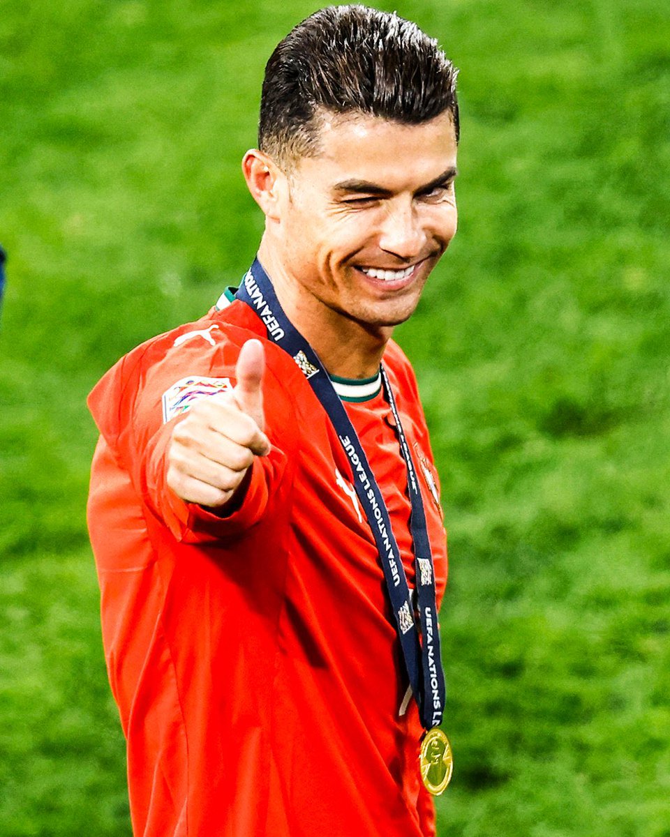 FabrizioRomano's tweet photo. 🚨🇵🇹 Cristiano Ronaldo will start for Portugal tomorrow against Wales, Jorge Jesus confirms.

“He’s our SYMBOL”, Jesus has announced. https://t.co/9DDmtlidg1