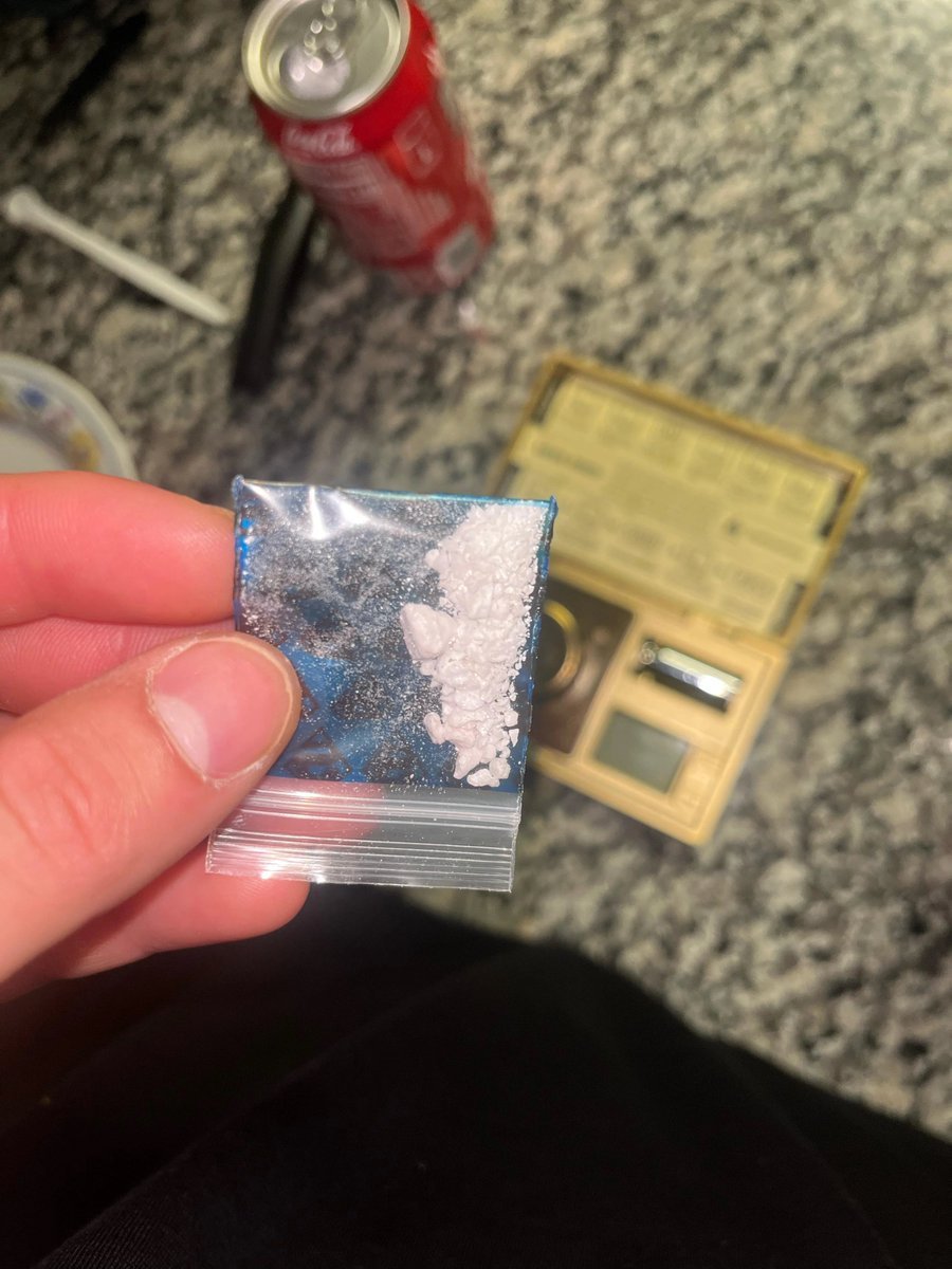 Cqthribaron's tweet photo. pink cocaine... https://t.co/YTo8RhZCCc