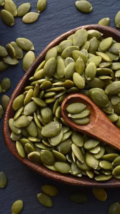 TheNutriLab_'s tweet photo. Foods That Build Thicker, Stronger, Faster Sperm. 🪡

1. Pumpkin seeds https://t.co/L10xIYz8ib