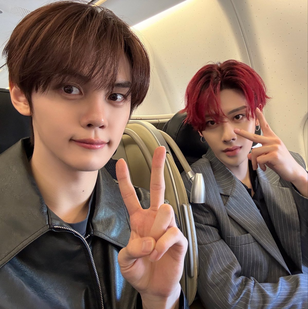 nxociku's tweet photo. haters twisting their relationship into some toxic sht while this is gyubrik on daily basis https://t.co/k04Z4Kfxlg